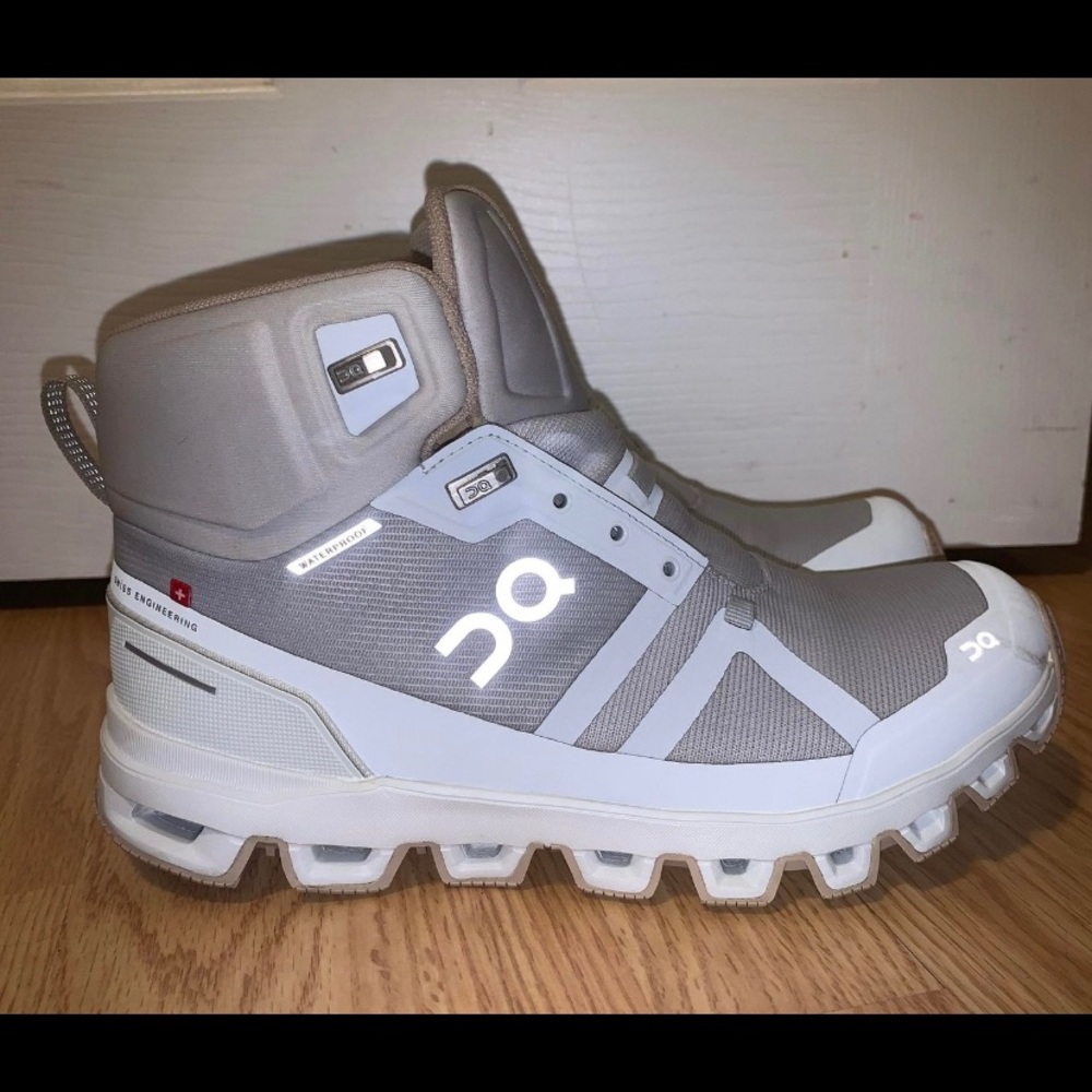 On Cloud Hiking Boot